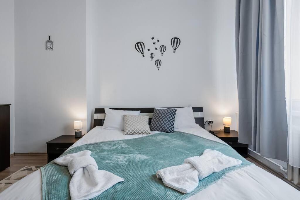 Spacious 3Bd Central Apartment Sofia Ngoại thất bức ảnh